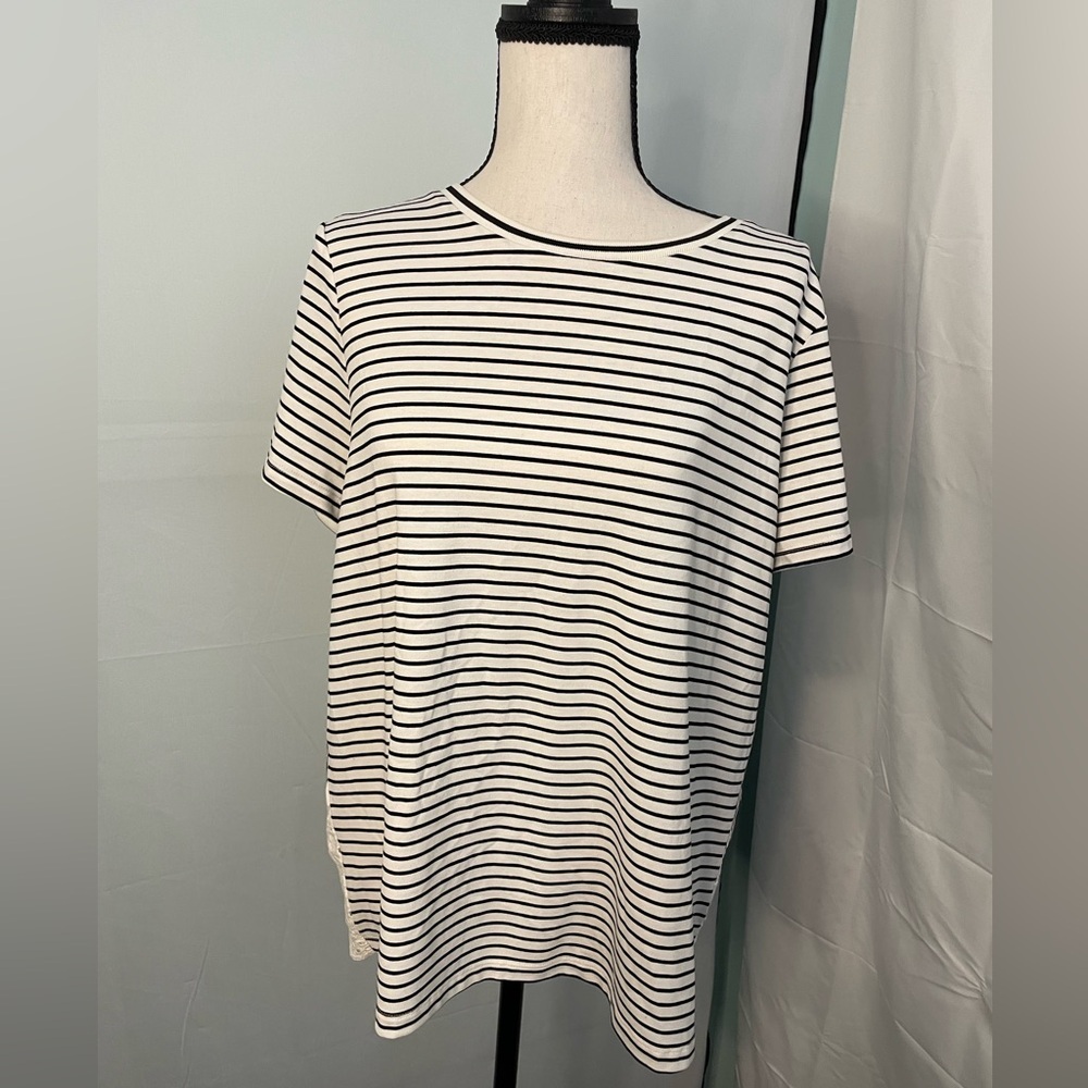 Skies Are Blue Striped Eyelet Lace Back Top Womens Large Black White 42269